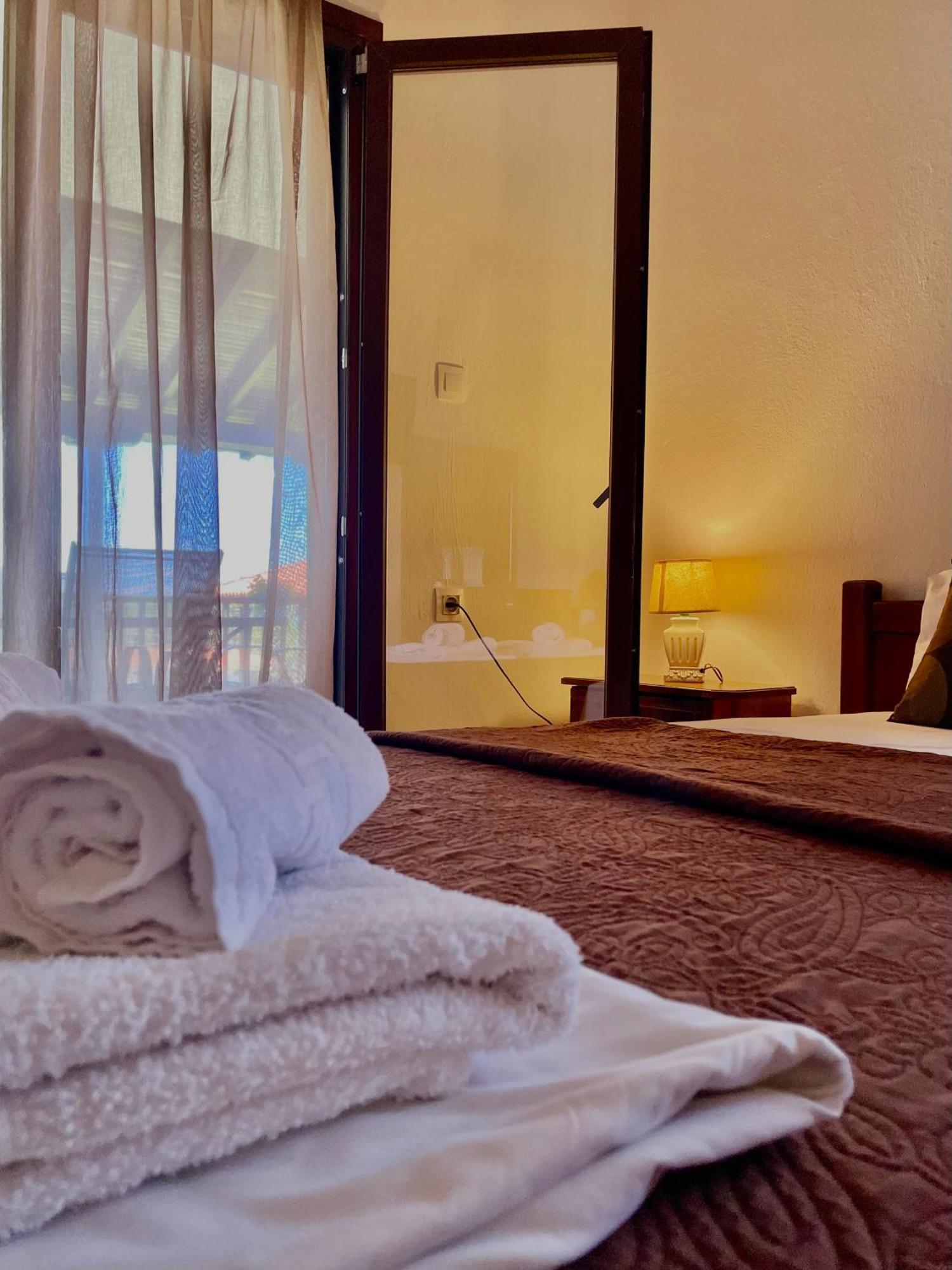 Anna Dani Apartments Vourvourou Esterno foto