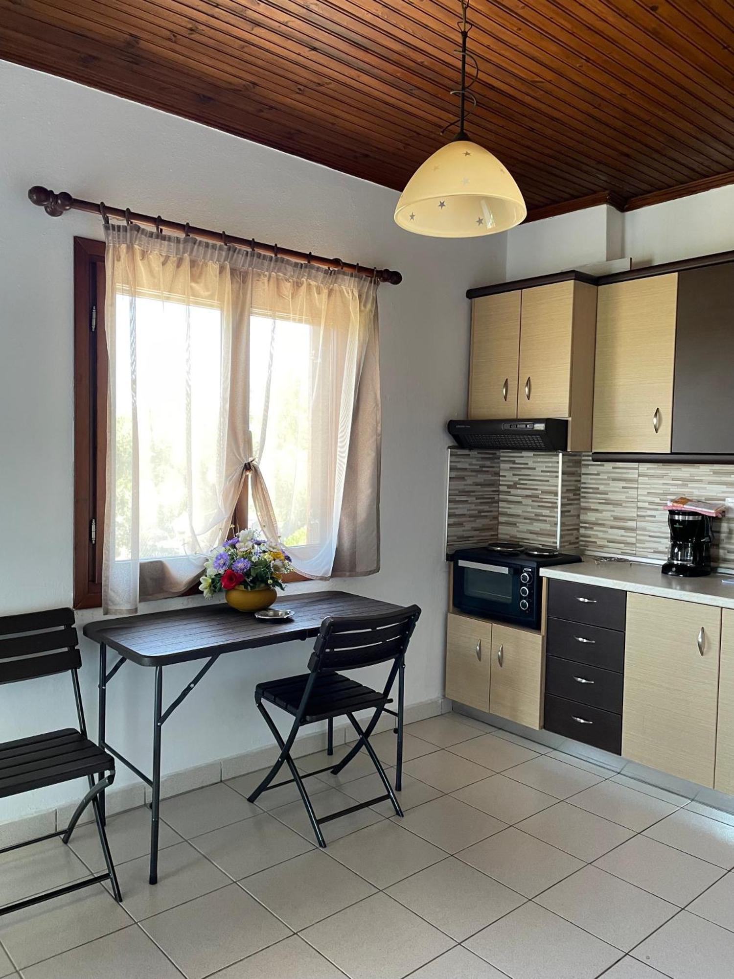 Anna Dani Apartments Vourvourou Esterno foto