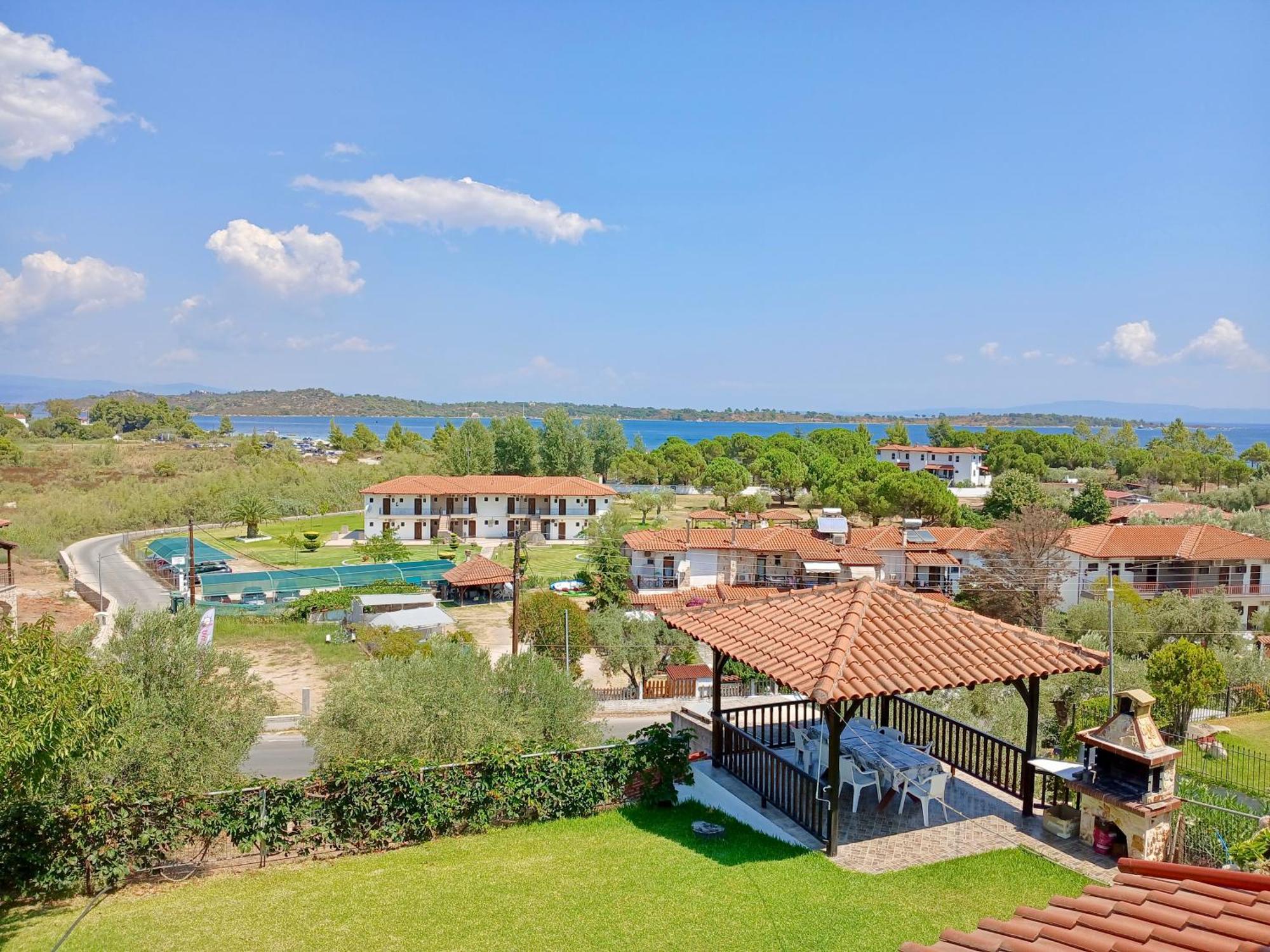 Anna Dani Apartments Vourvourou Esterno foto